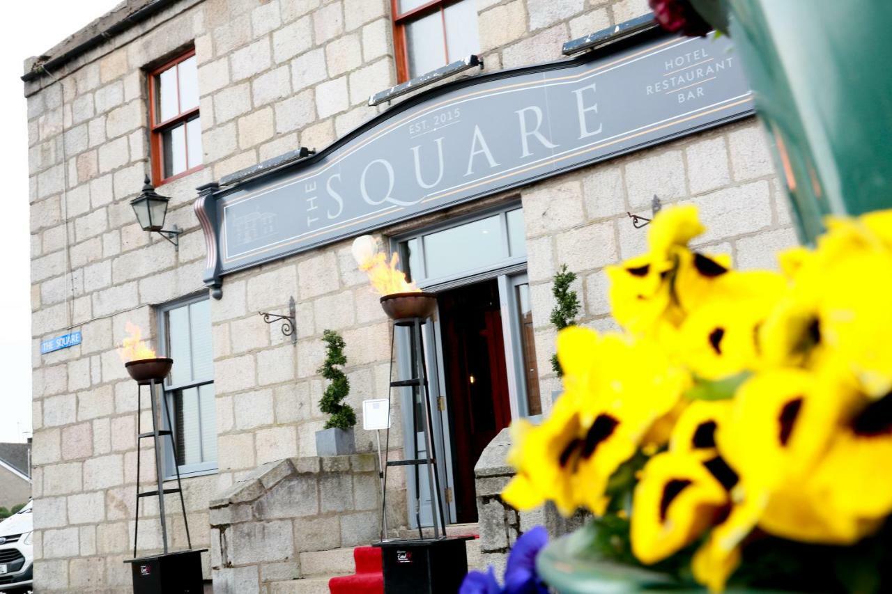 The Square Kintore Luaran gambar